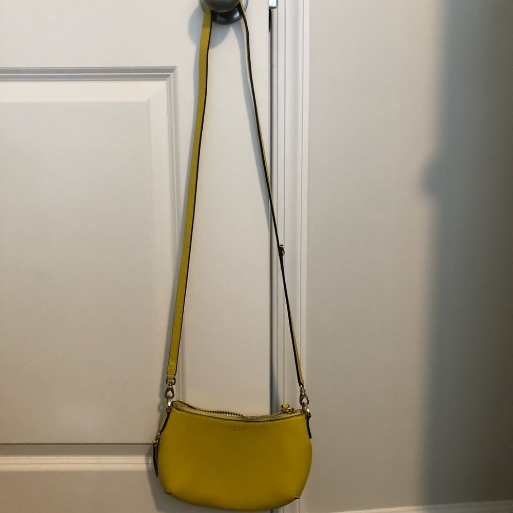 Henri Bendel, barely used in great shape. Can be cross body or clutch.